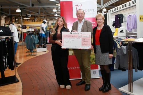 Spendenüberreichung Sporthaus Kohlhäuser an Hospiz