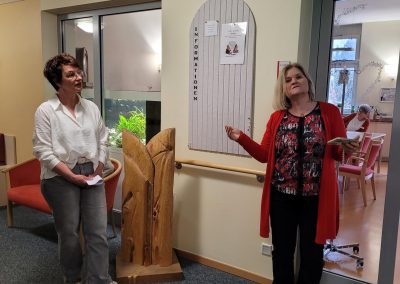 Bilderausstellung mit Frau Hauck-Schiemann